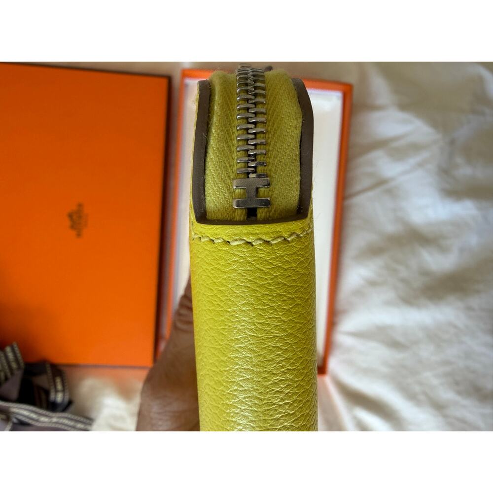 Hermès Azap Silk'In Long Wallet in Lime Evercolor Leather – Pristine with Box - Picture 10 of 10